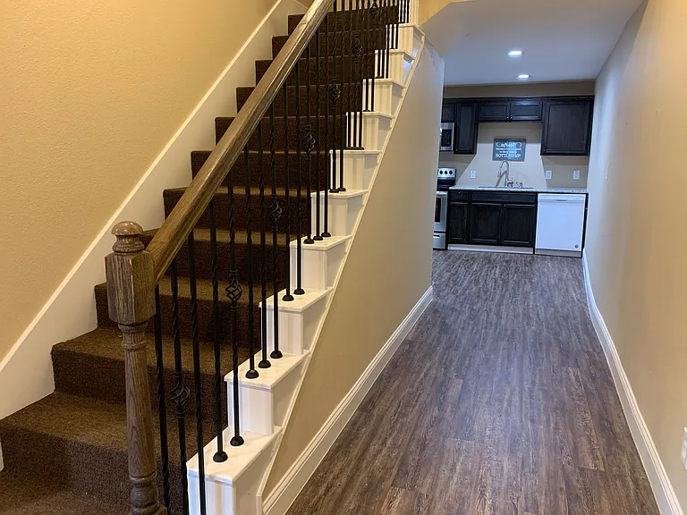 1433 S Travis St #A — Photo 6