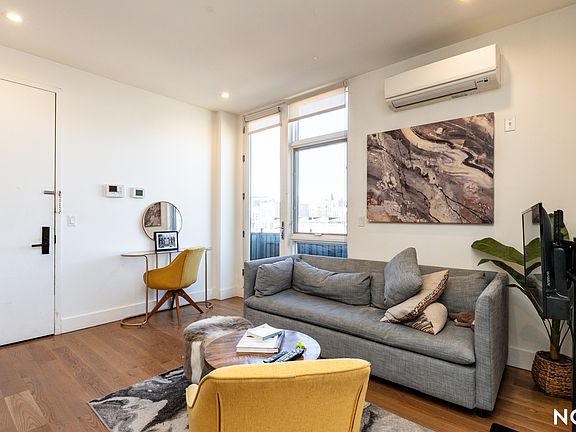4th image of 530 Midwood St #3A