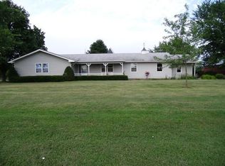 4760 N 1000 E, Kendallville, IN 46755
