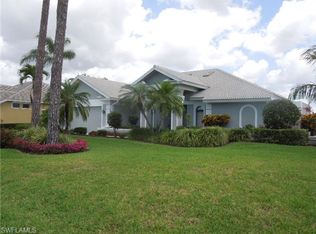 2017 Imperial Golf Course Blvd, Naples, FL 34110