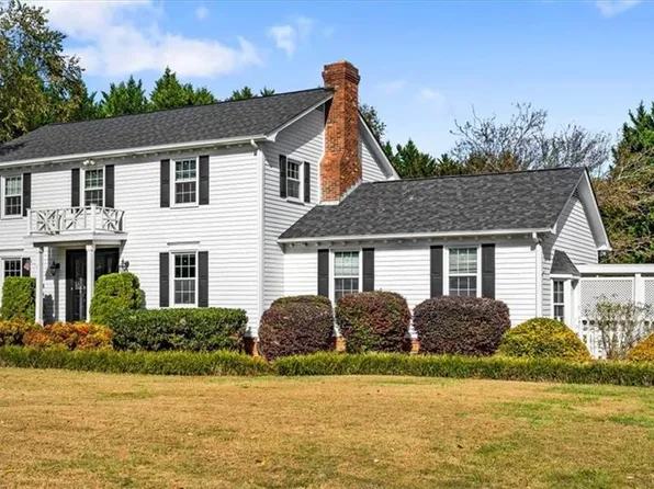 2874 Fleming Rd, Greensboro, NC 27410