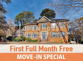 506 Daisy Nash Dr SW, Lilburn, GA 30047