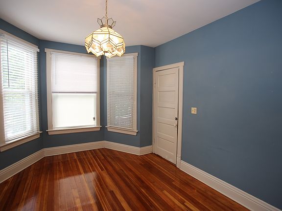 2nd image of 3322 W Warner Ave
