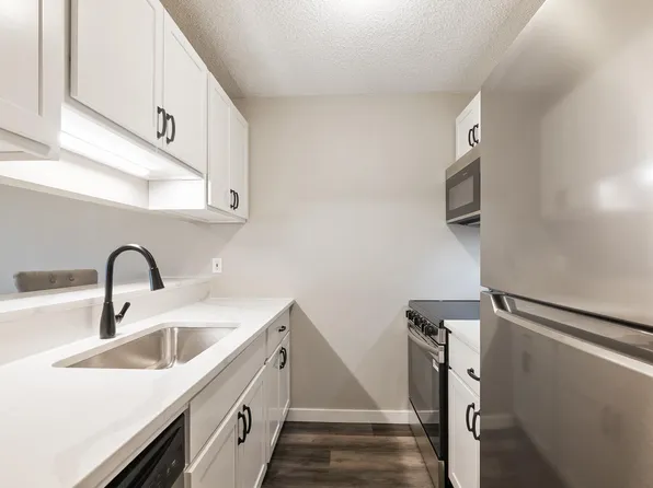 12968 Nicollet Ave APT 102, Burnsville, MN 55337