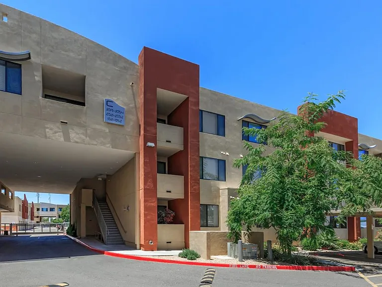 Las Aguas Apartments — Photo 26