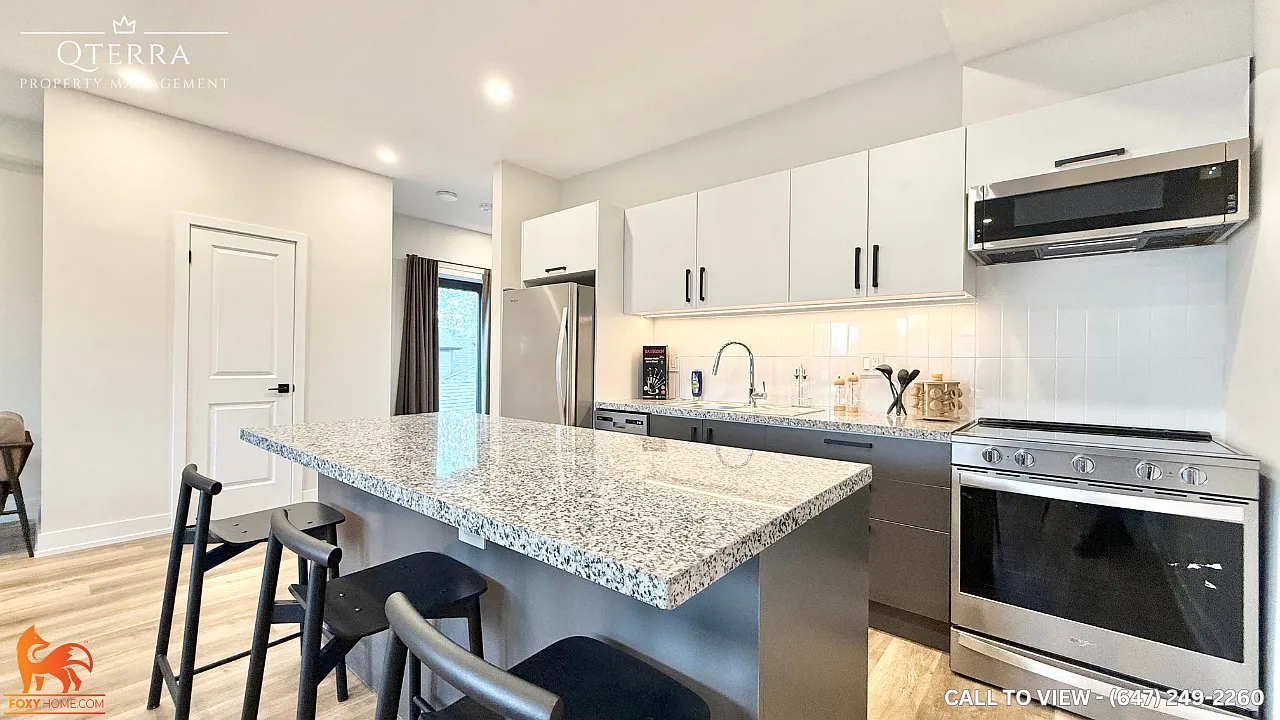 3 bed, 1500 sqft, $3,195 — Photo 2