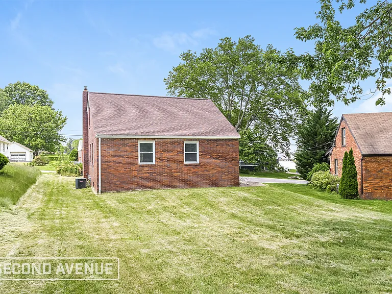 1247 Cascade Rd — Photo 21