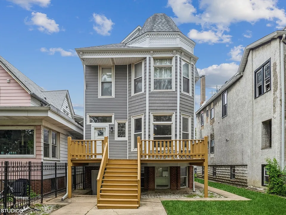 2650 W Logan Blvd #2