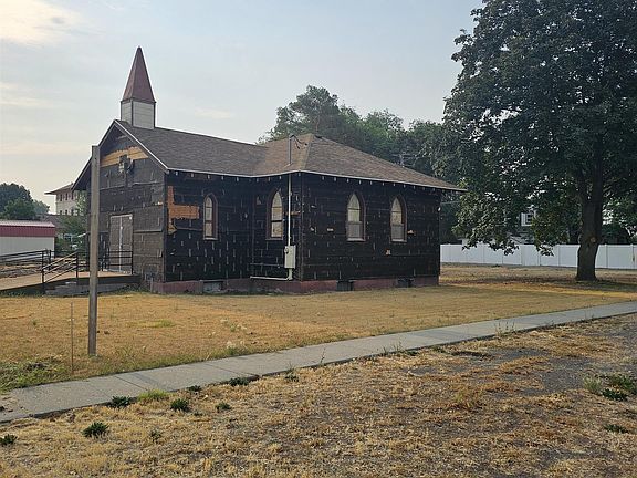 4th image of 197 2nd Ave W