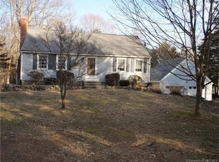 7 Williams Rd, Oakdale, CT 06370