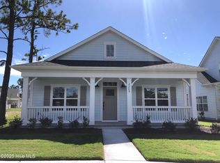 2289 Crescent Bay Dr, Southport, NC 28461