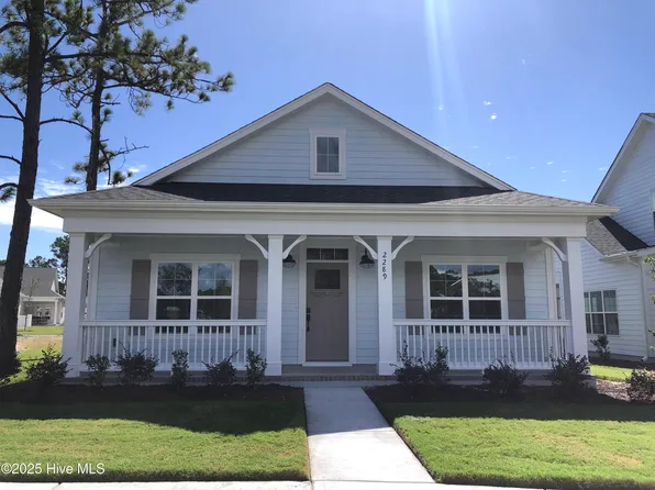 2289 Crescent Bay Drive, Southport, NC 28461
