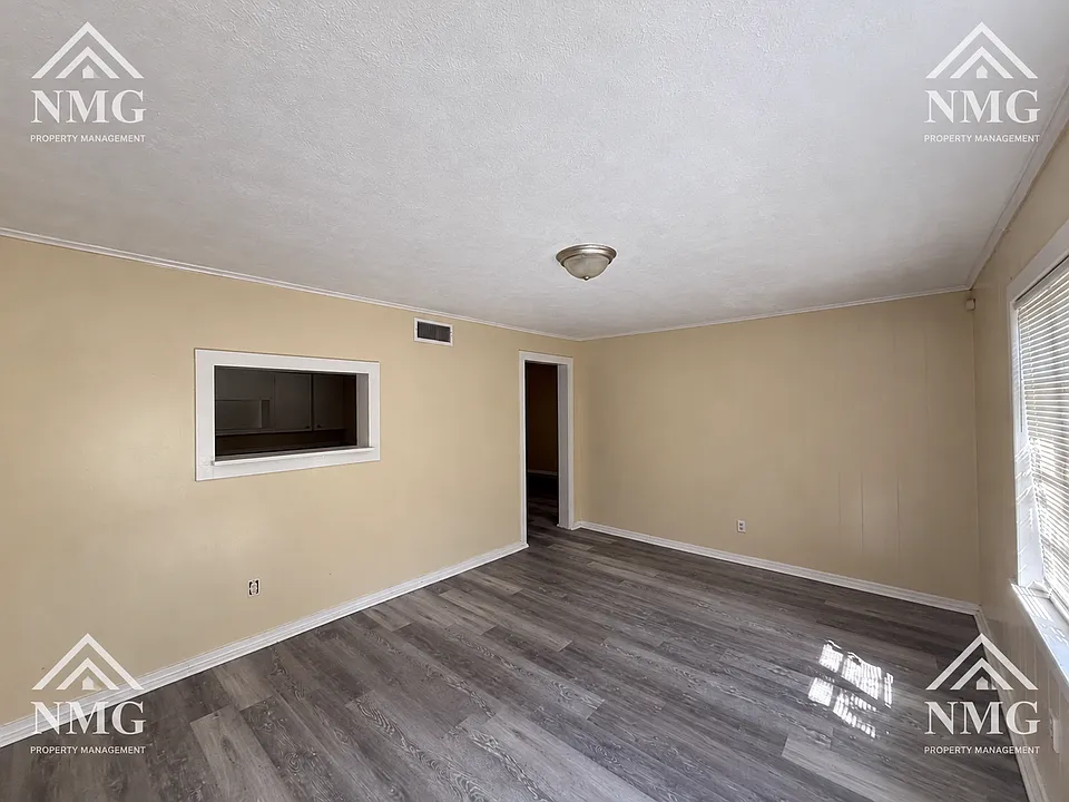 3511 Sykes Park Dr