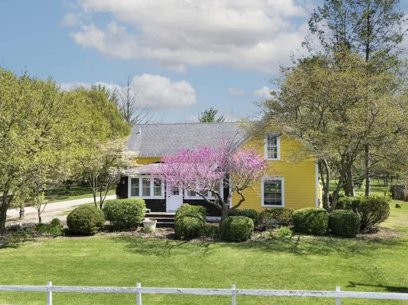 11971 S Hildebrandt Rd, Sawyer, MI 49125
