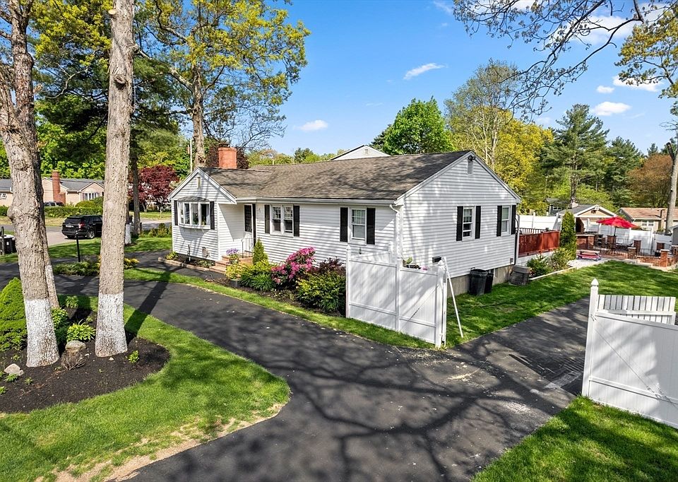 51 Howland Rd, Stoughton, MA 02072 Zillow