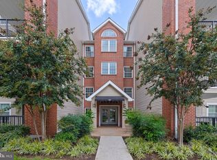 3307 Wyndham Cir APT 1159, Alexandria, VA 22302