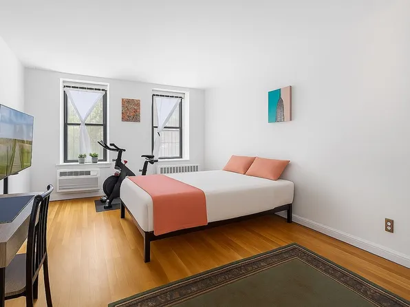 649 2nd Ave APT 3A, New York, NY 10016