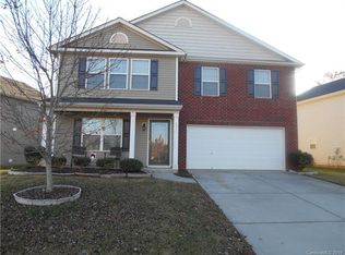 8827 Earthenware Dr, Charlotte, NC 28269