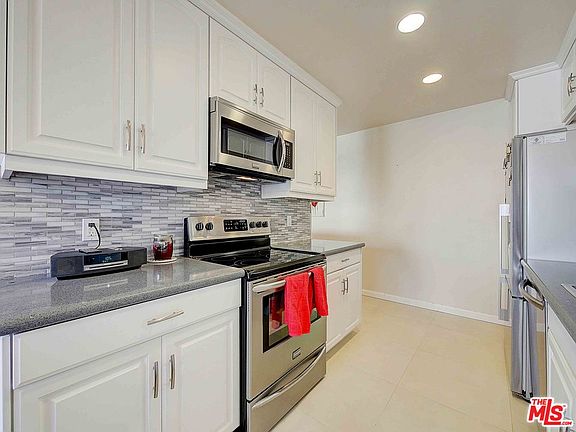 2nd image of 6000 Canterbury Dr Unit D315