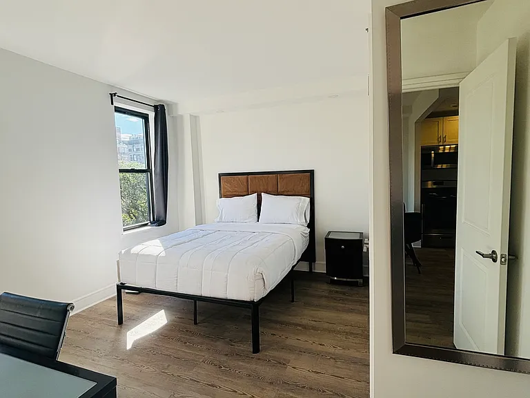 45 W 81st St #8D — Photo 6
