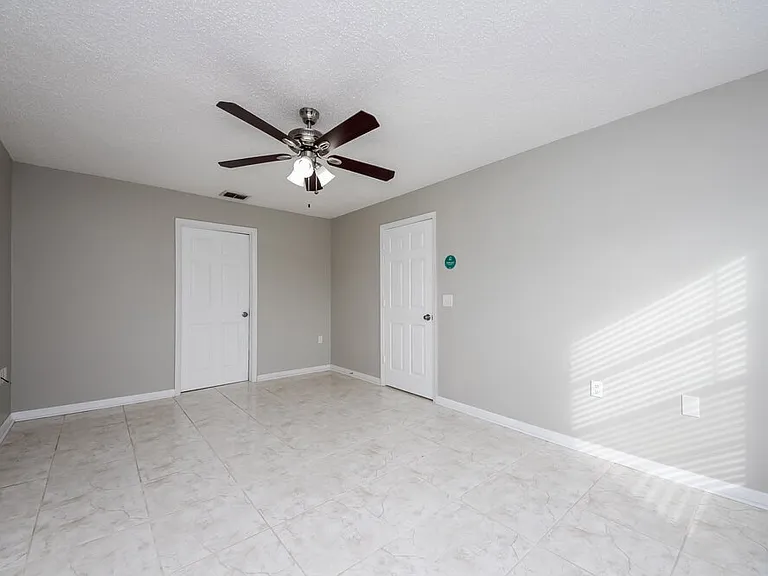 808 Cabaret Ct — Photo 12