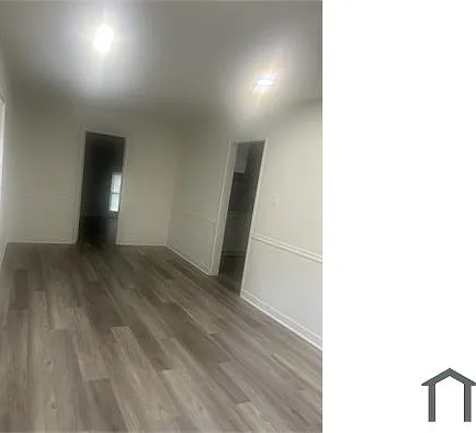 3050 Woodview Dr — Photo 3