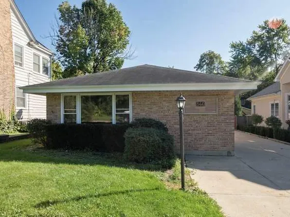 846 Park Ave W, Highland Park, IL 60035