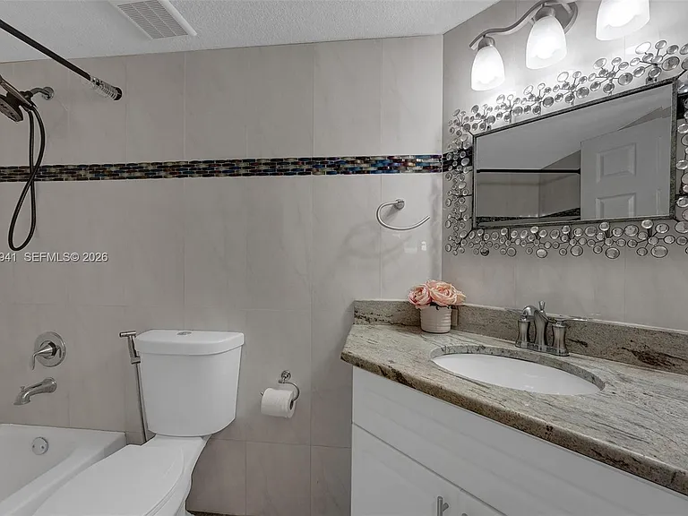 21300 San Simeon Way #P6 — Photo 16