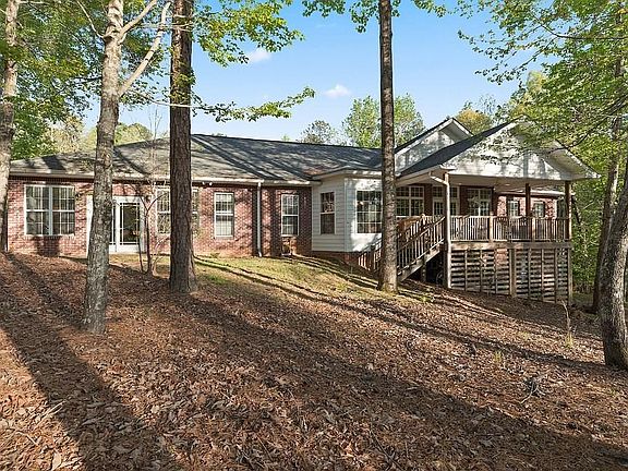 2nd image of 96 Laurelview Rd
