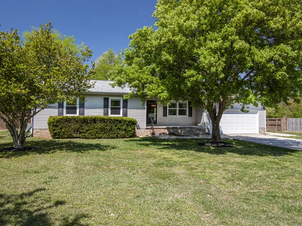 204 Scenic Cir, Tullahoma, TN 37388