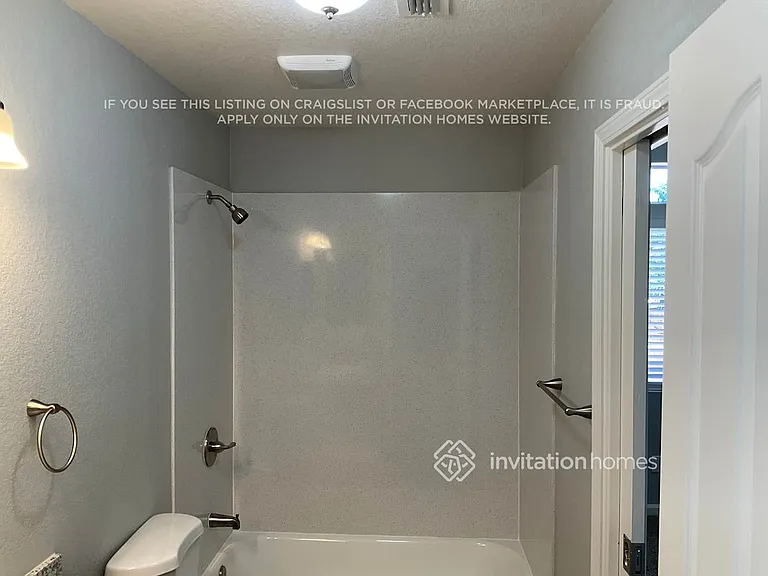 472 Woodcrest Dr — Photo 16