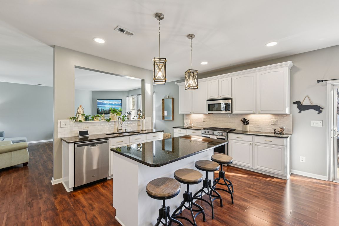 Garden Grove Rd-S2001-018.jpg