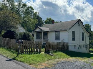 320 Mary Gray Ln, Staunton, VA 24401