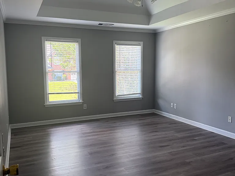 425 Tara Oaks Ct — Photo 9
