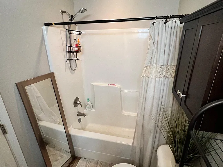 Upstairs Full Bath