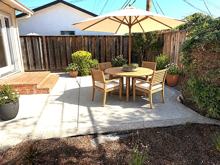 786 Eden Ave — Photo 15