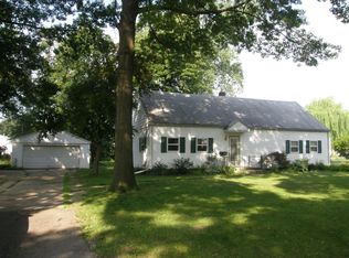 1135 Scott St, Maumee, OH 43537