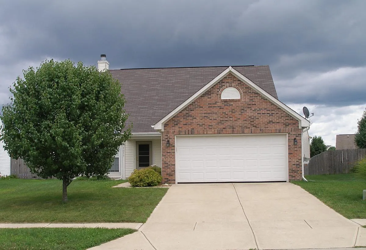 4 bed, 2.5 bath, 1800 sqft, $1,750 — Photo 1