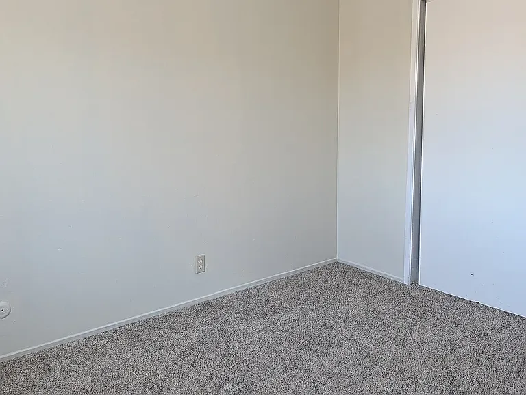 2294 Ellena Dr #4 — Photo 11