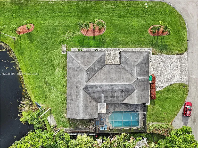 4470 SW 105th Ave — Photo 37
