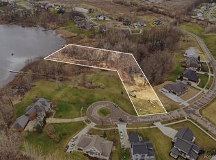 14275 Wright Dr, Linden, MI
