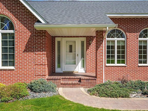 5th image of 3120 E Cedar Road