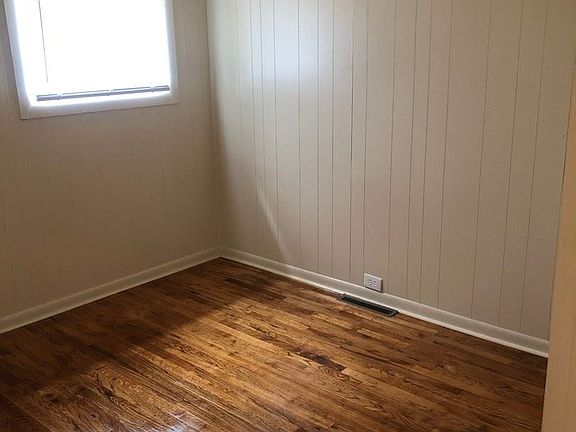 5th image of 3295 Glengary St