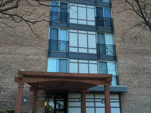 5820 Oakwood Dr Unit 5C, Lisle, IL 60532