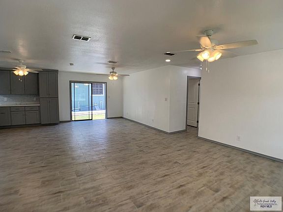 4th image of 10828 Compadres St