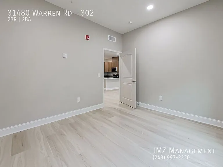 31480 Warren Rd #302 — Photo 21