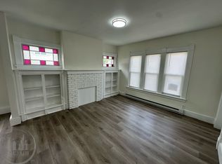 272 Greenwood St APT 1, Worcester, MA 01607