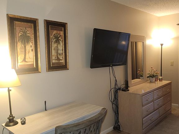 5th image of 300 Yacht Club Dr Unit 17A