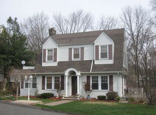 104 W Haledon Ave, Haledon, NJ 07508