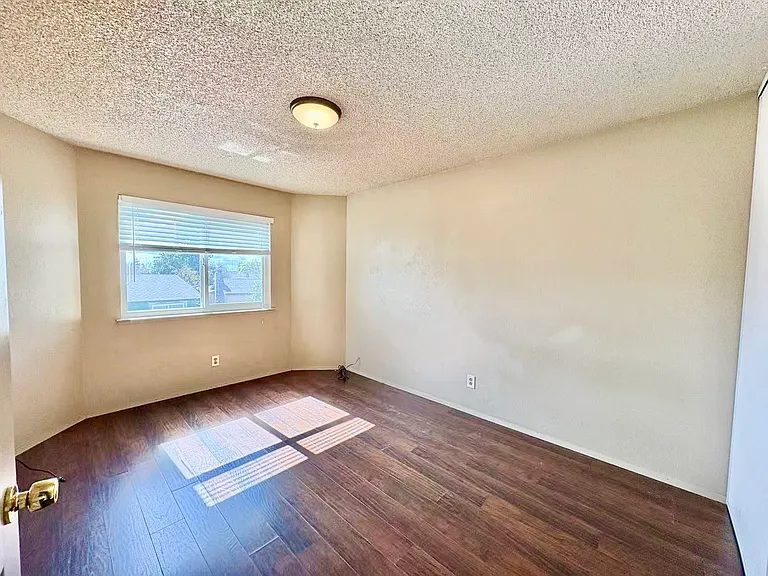 4032 Fawn Cir — Photo 7